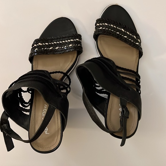 Kenneth Cole reaction black and white heels - Picture 7 of 7